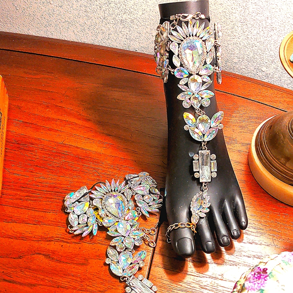 Foot Embellishments/Soleless Sandal